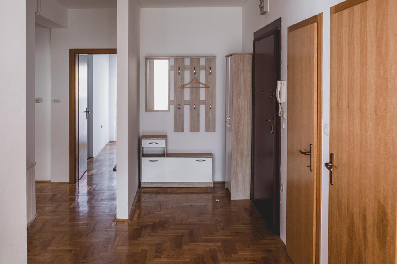 Helles 3 Schlafzimmer Apartment Zwischen Zagreb Zentrum & Natur المظهر الخارجي الصورة